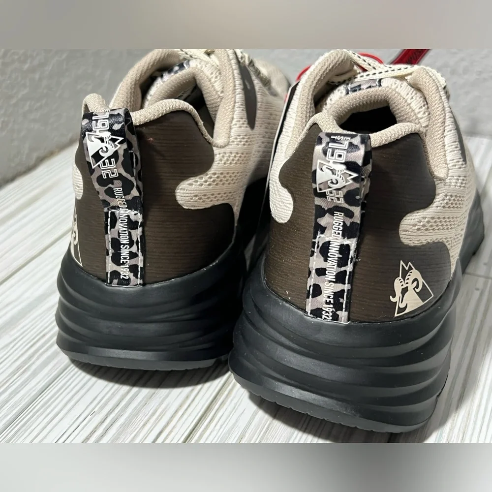 Rocky SR Athletix Composite Toe Beige Work Shoe Sneakers women size 8.5 RKK423ZA